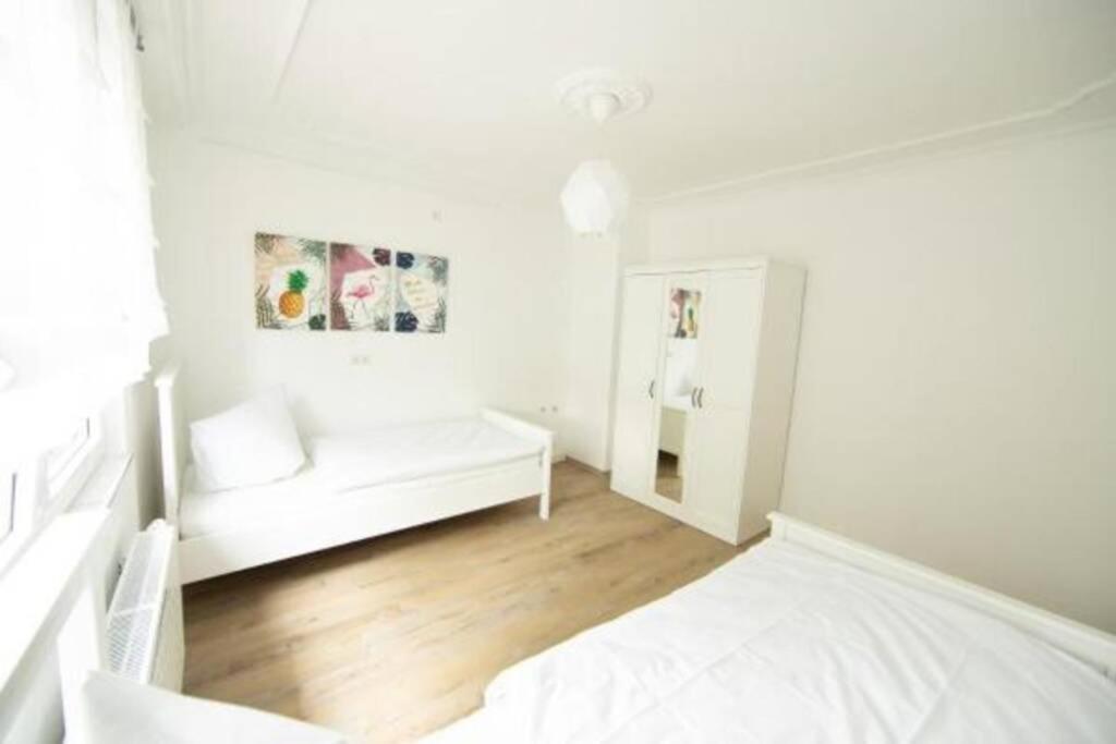 Bruehl Mitte, Neu Renoviertes Haus Villa Екстериор снимка